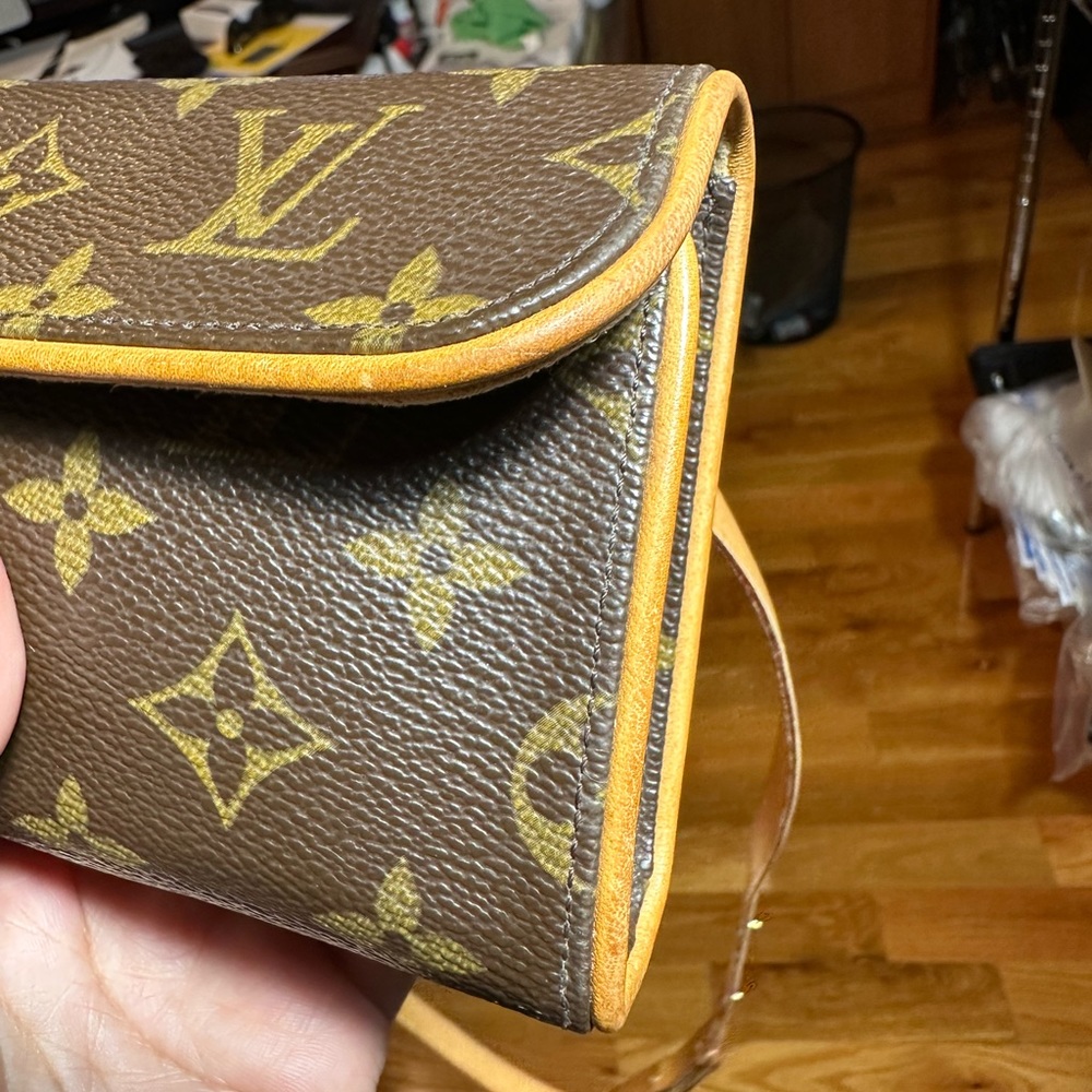 Louis Vuitton Pochette Florentine Monogram Canvas Belt Bag - Picture 6 of 15